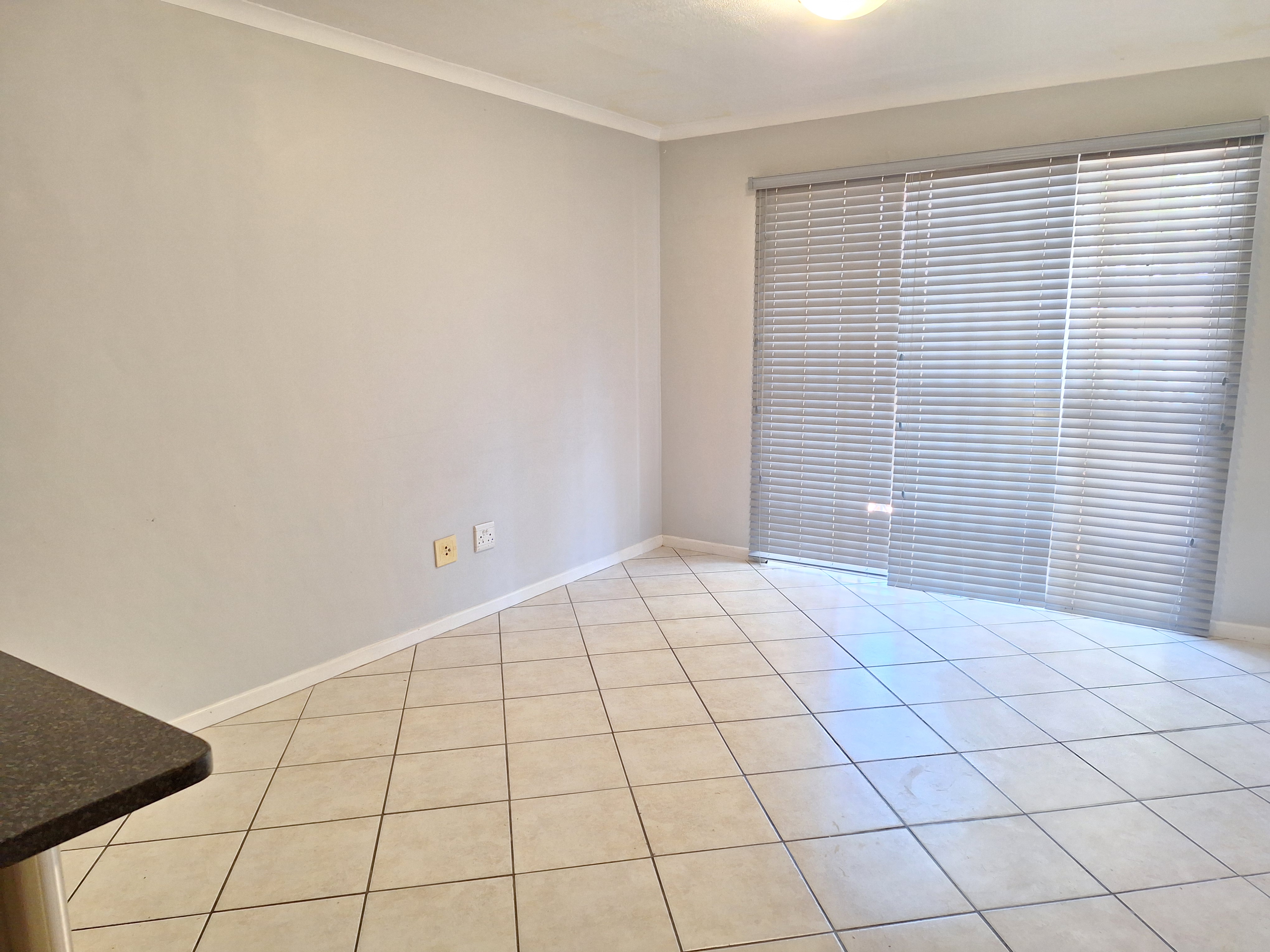 2 Bedroom Property for Sale in Whispering Pines Western Cape